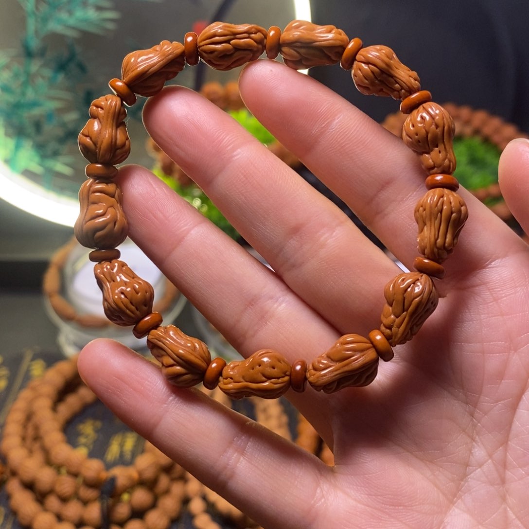 【闪购商品】手串桃核