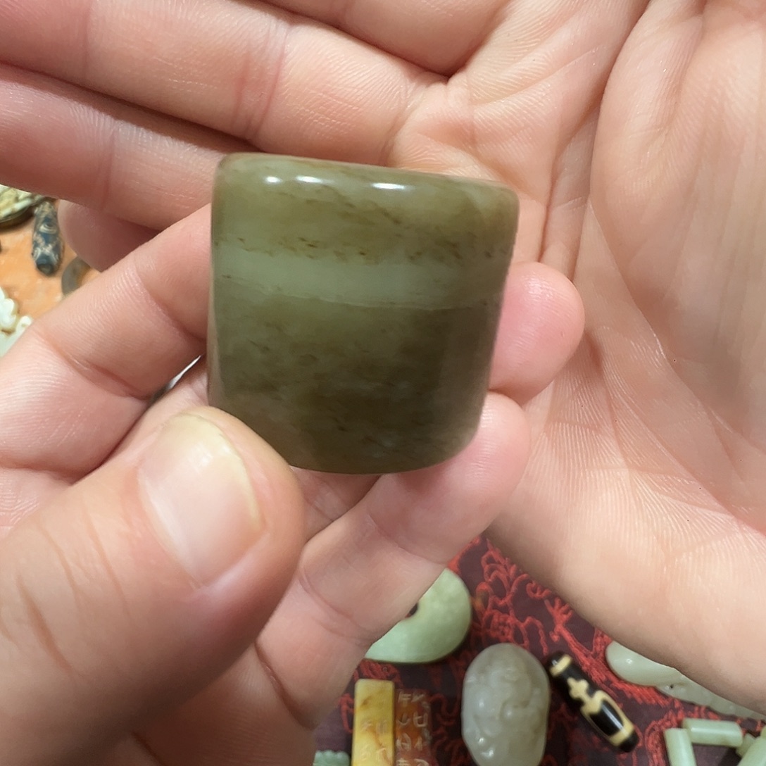 和田玉（糖玉）未镶嵌挂件