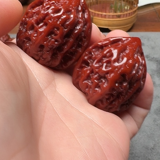 文玩核桃吊坠鸡心047