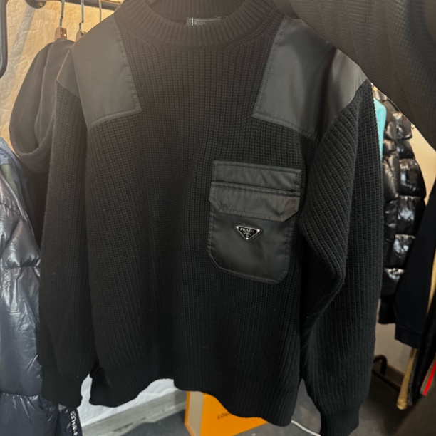 99新 Prada/普拉达 Prada羊毛拼尼龙毛衣 S码