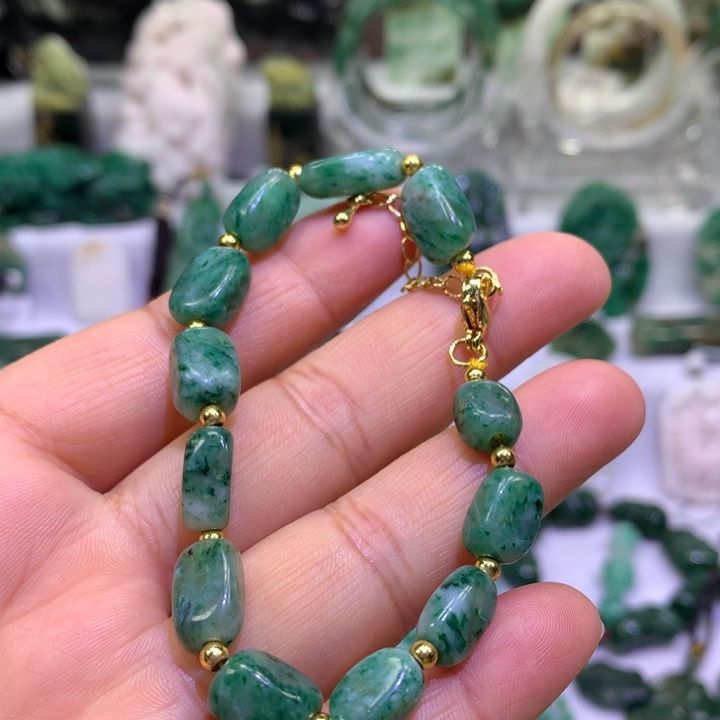 独山玉未镶嵌手链