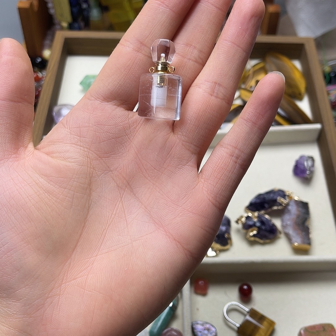 玛瑙/玉髓未镶嵌珠宝半成品白水香水瓶一个