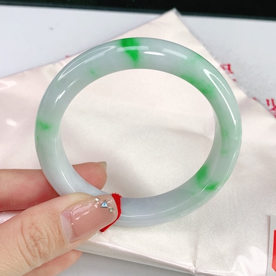 翡翠手镯未镶嵌天然翡翠A货066