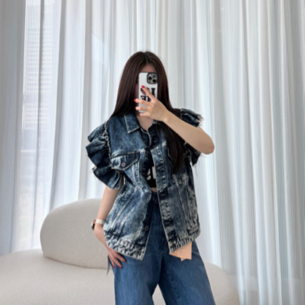 99新 MIU MIU/缪缪 A100157/水洗蓝做旧牛仔马甲/尺码40 