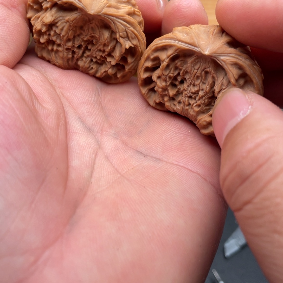 把件文玩核桃大沽石聚宝盆