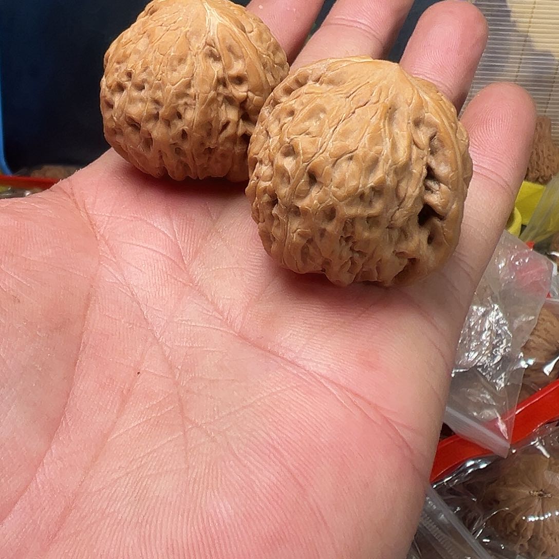 文玩核桃吊坠B****o铁锤