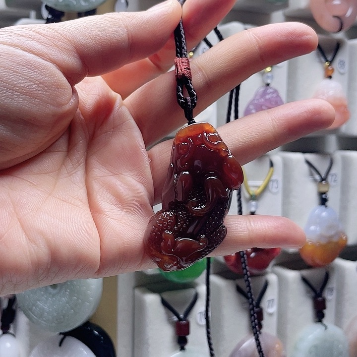 玛瑙/玉髓颈饰未镶嵌