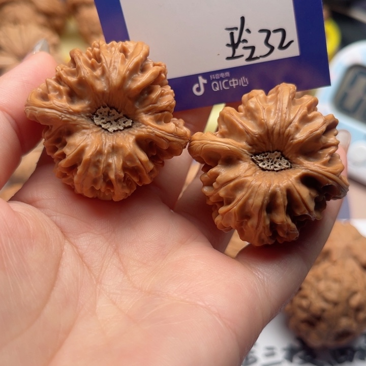 吊坠文玩核桃想****文玩核桃把件32