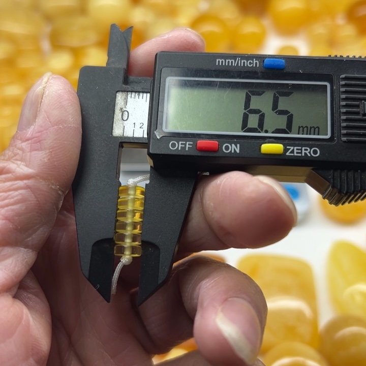 琥珀（矿物珀）未镶嵌裸石