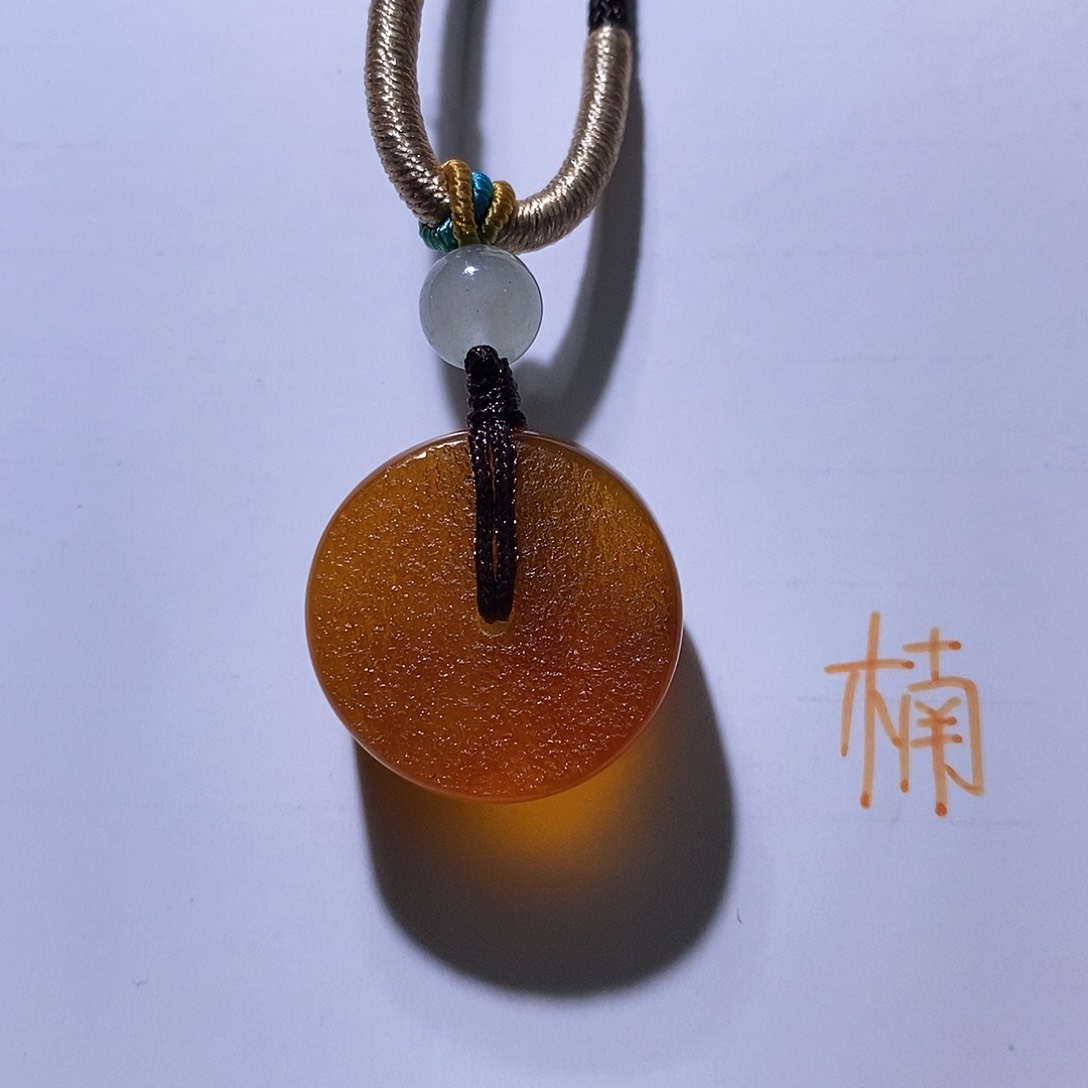 未镶嵌琥珀珠宝奇石