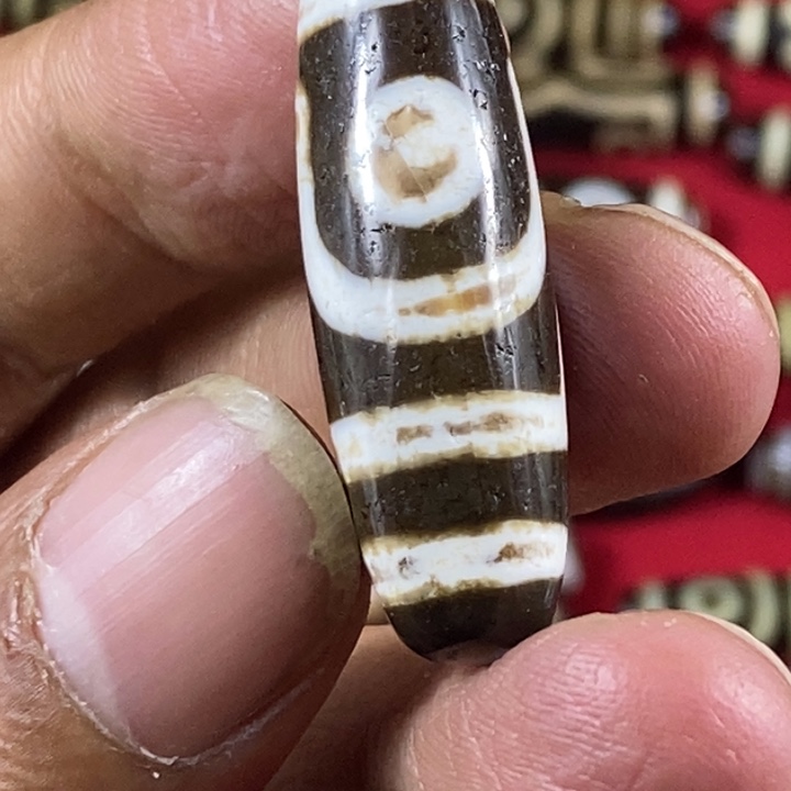 只买单纯的吊坠，没带链子，属的性质。