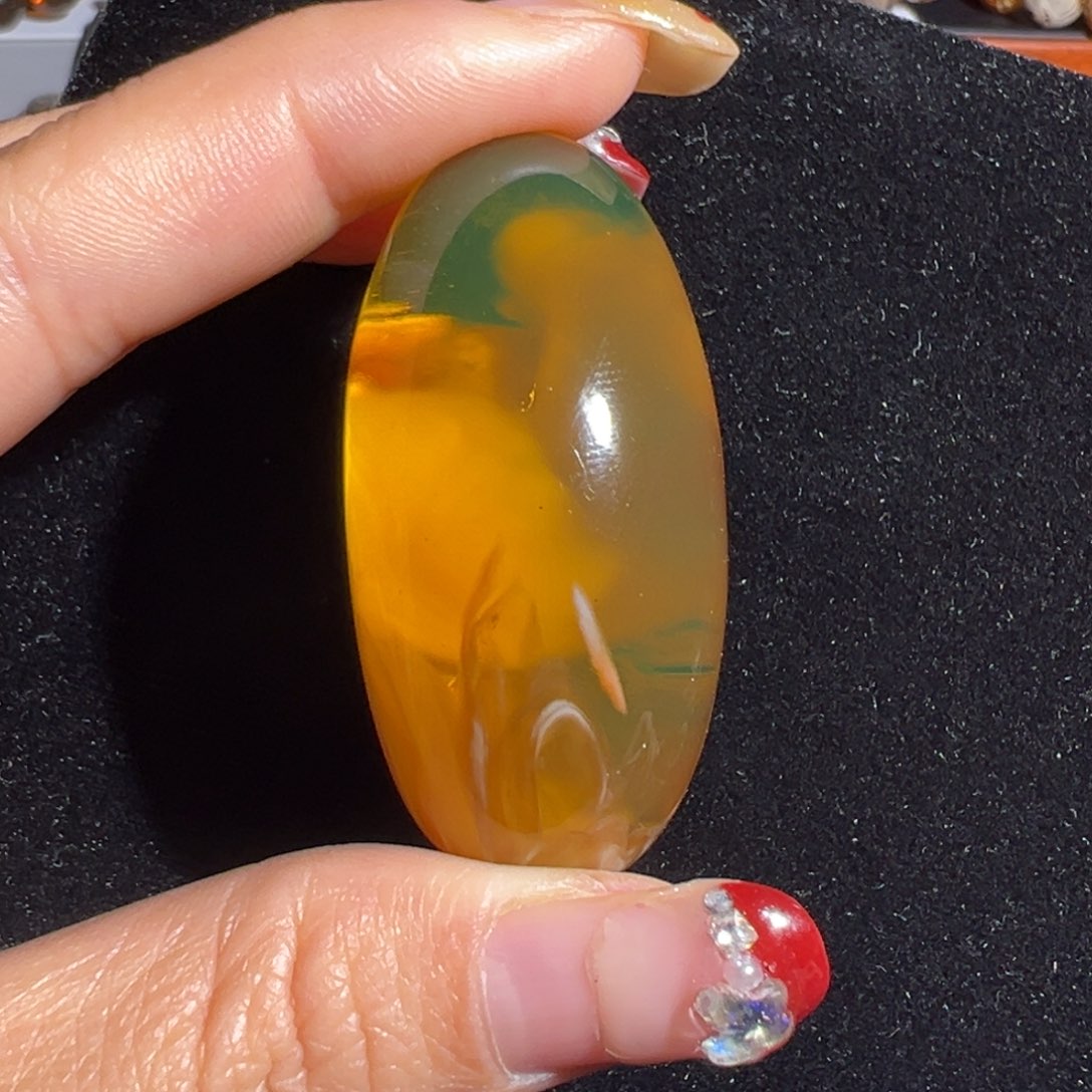 未镶嵌琥珀裸石蛋黄溶洞蜜吊坠