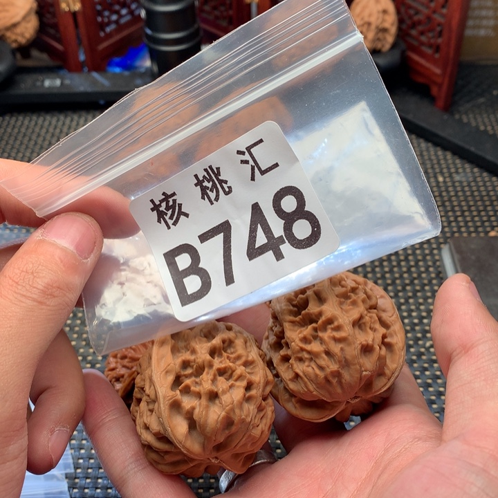 文玩核桃吊坠凤凰台