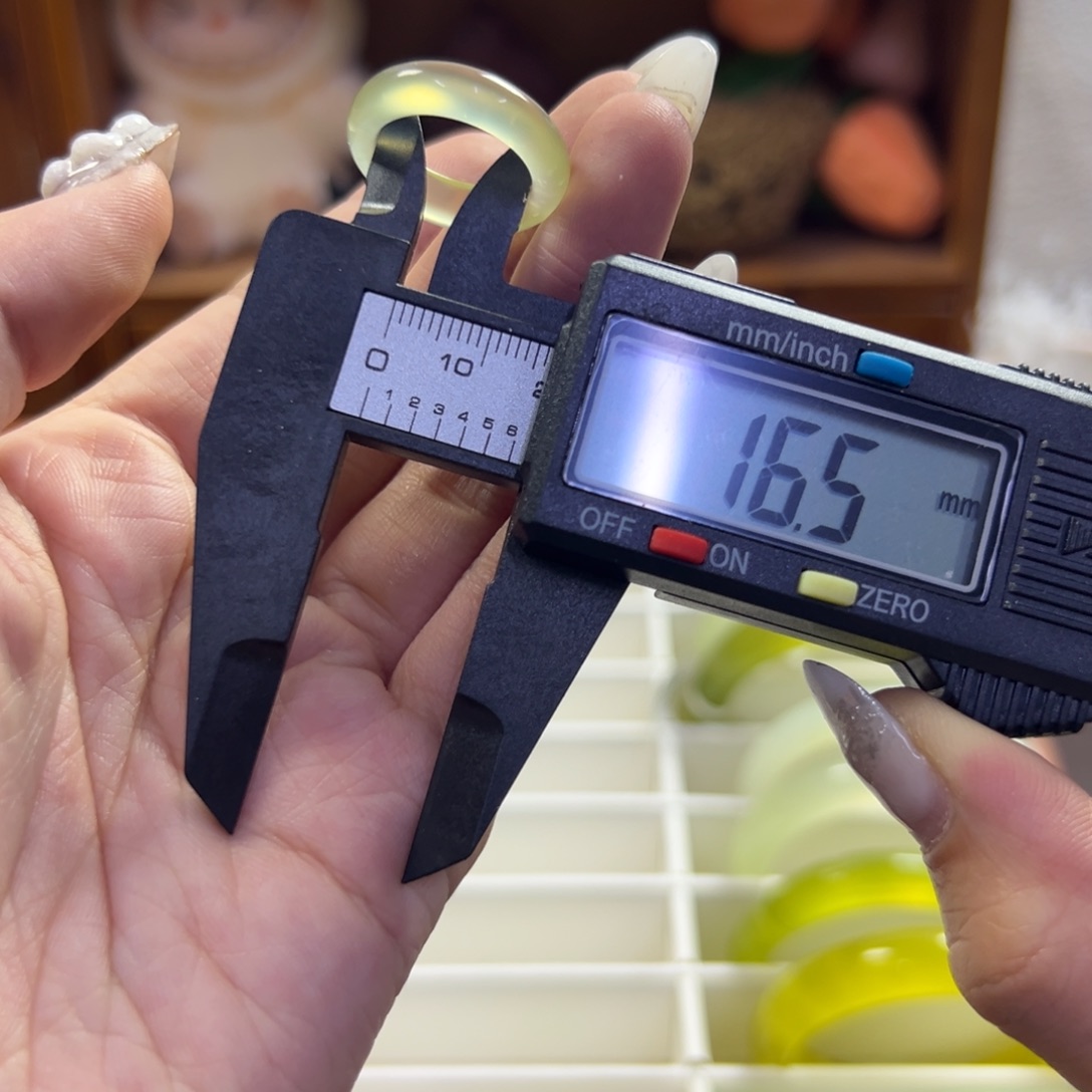 蛇纹石玉未镶嵌手镯117