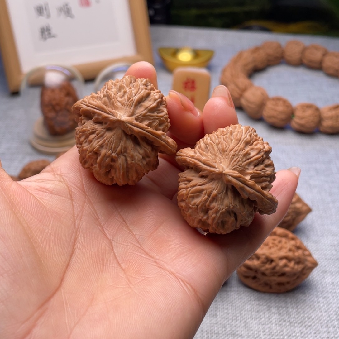 桃核把件41全品三角白