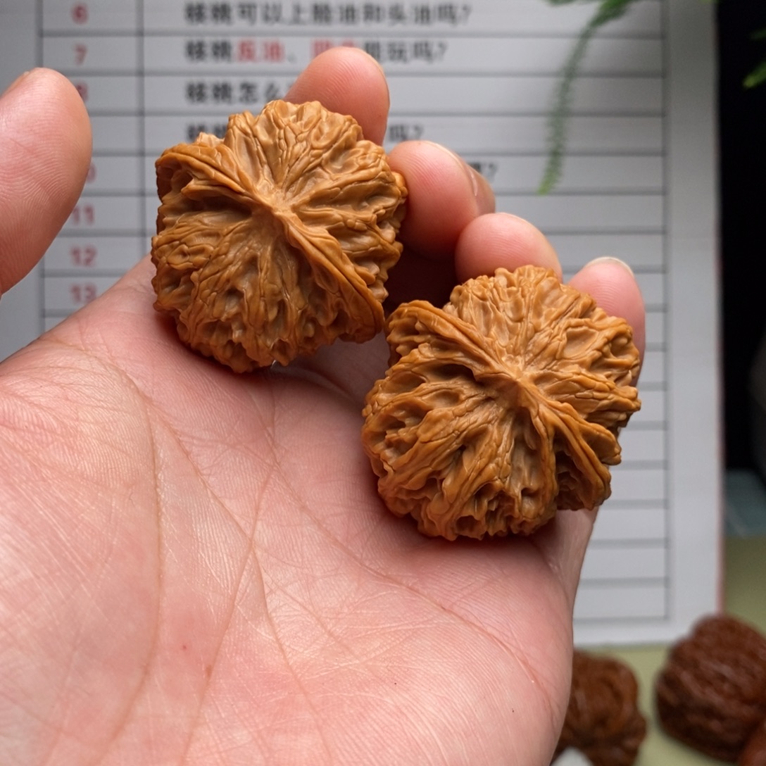 桃核吊坠41苹果园老丁