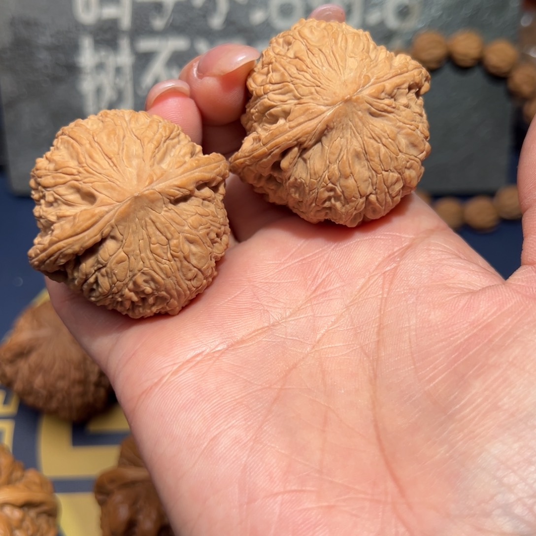 文玩核桃把件泥鳅背43全品