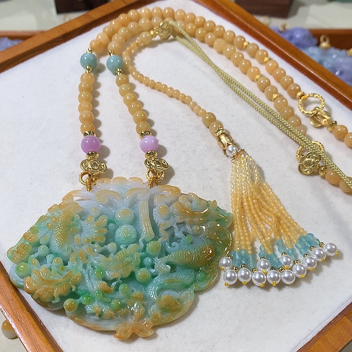 翡翠未镶嵌颈饰翡翠吊坠