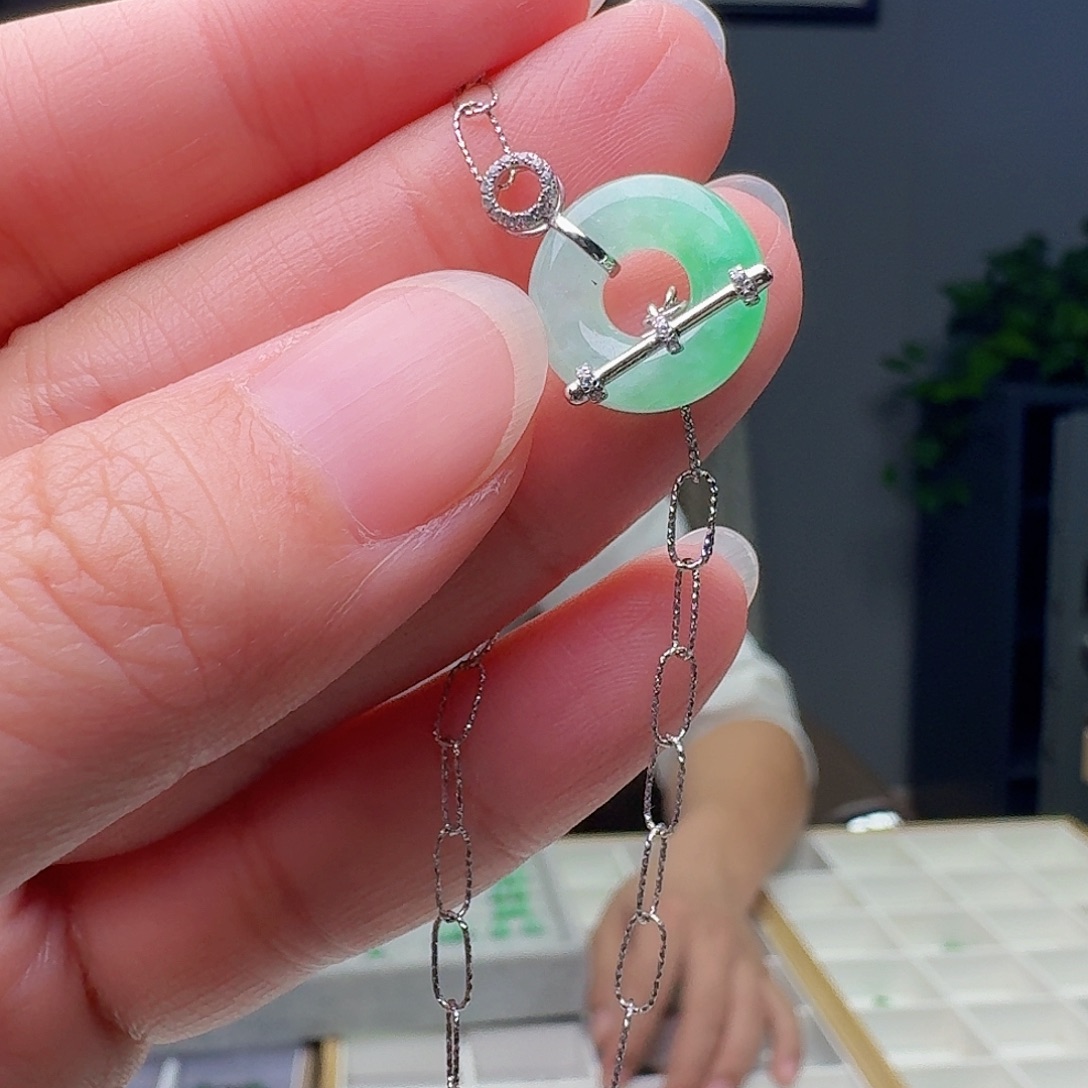 翡翠18K金镶嵌手链天然