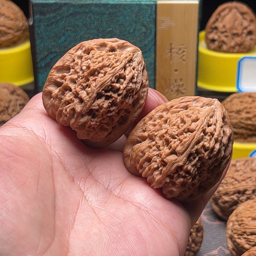 把件文玩核桃三角高炮