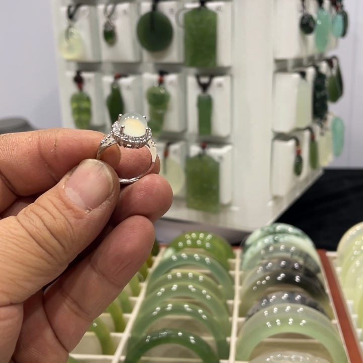 蛇纹石玉合金戒指