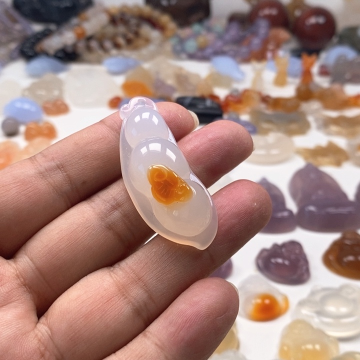 玛瑙/玉髓颈饰未镶嵌