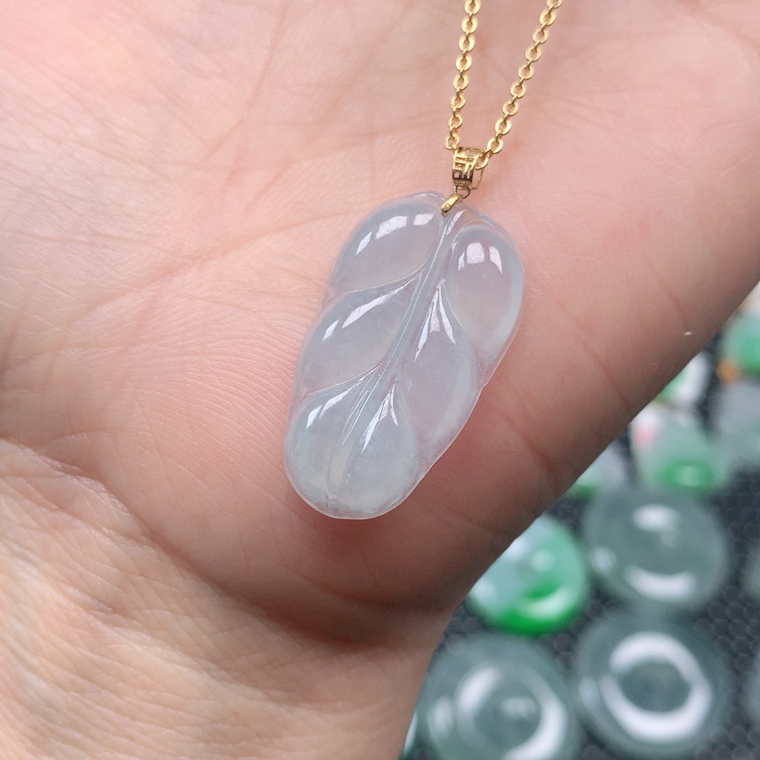 【闪购商品】翡翠吊坠(不含链)18K金镶嵌