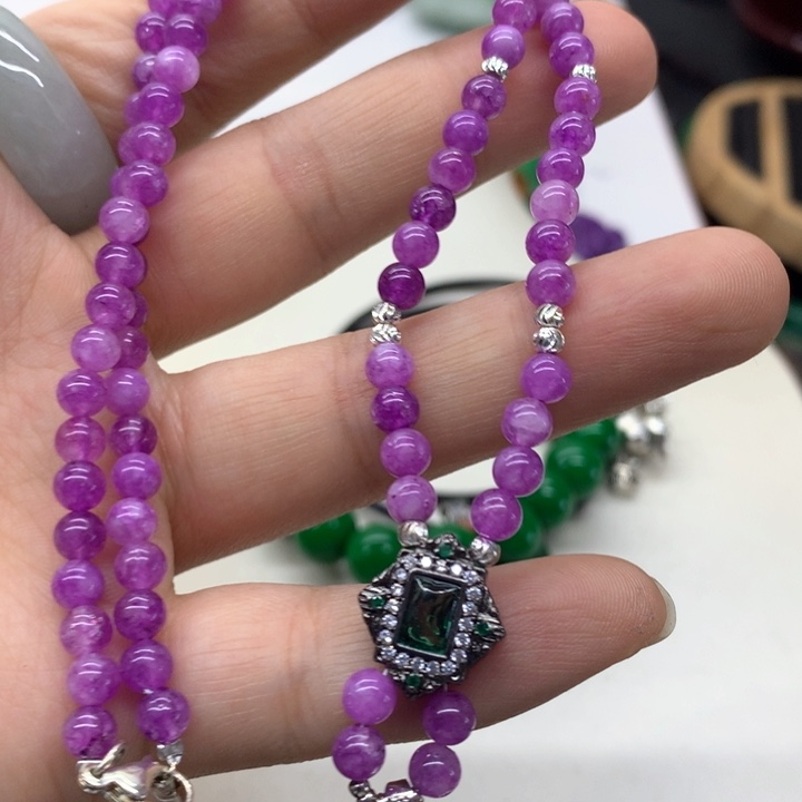 颈饰未镶嵌翡翠吊坠