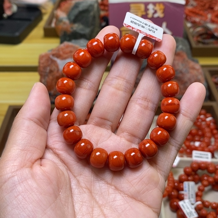 未镶嵌卡10+南红玛瑙