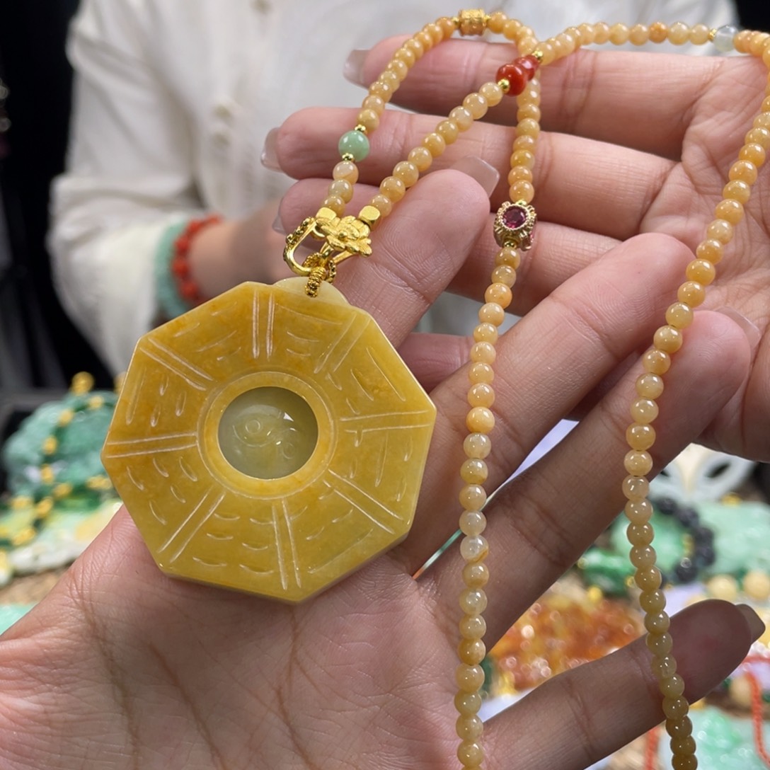 翡翠颈饰未镶嵌代编织