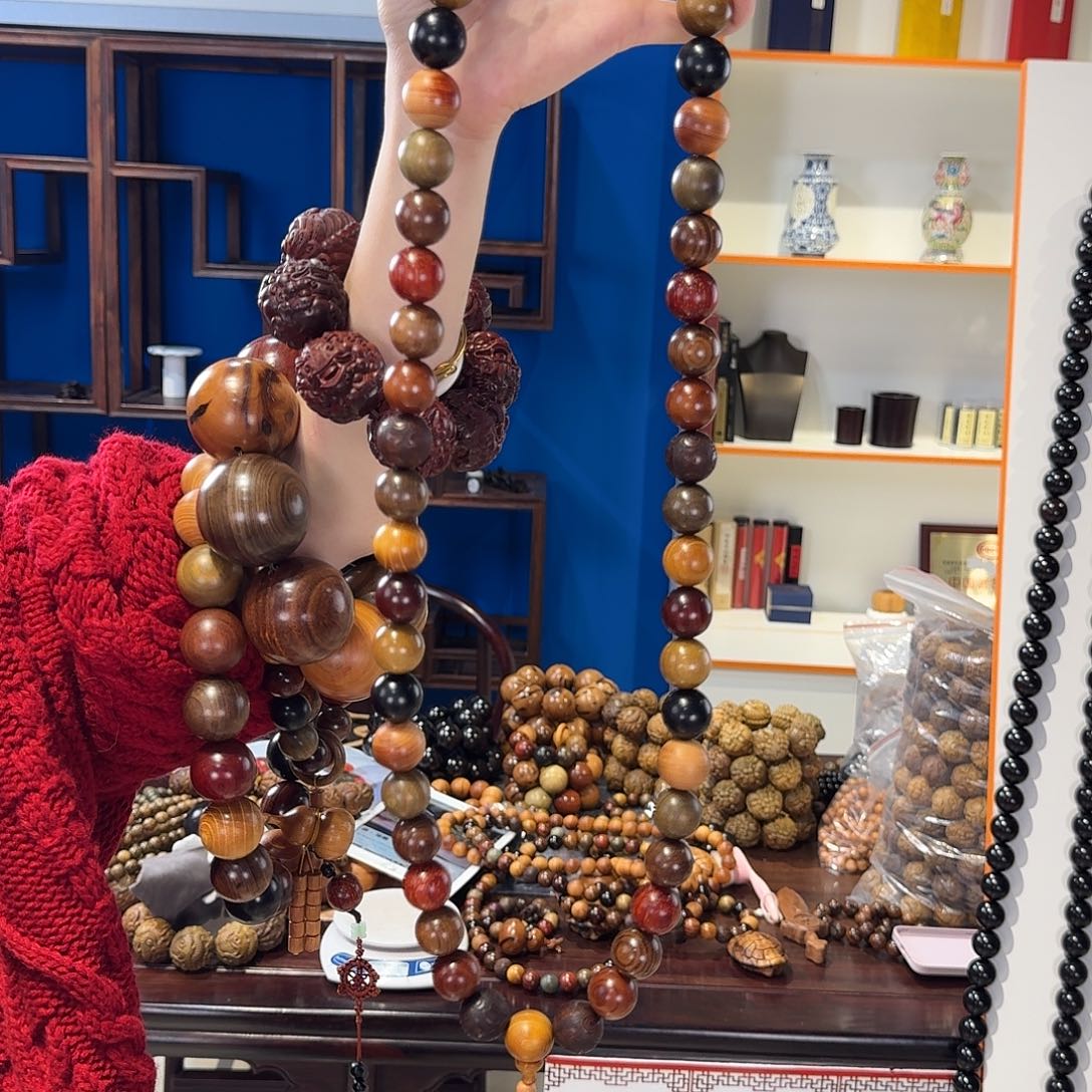 其他维腊木（绿檀）2.0.54颗多宝珠观音牌子