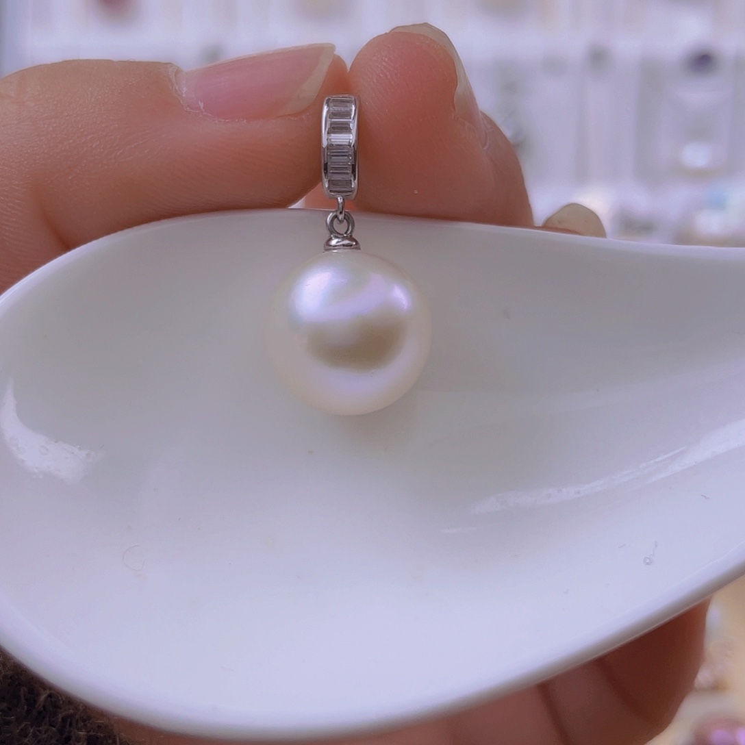淡水珍珠吊坠(赠链)银S925镶嵌