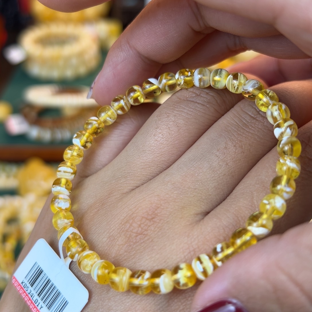 琥珀裸石未镶嵌kjjjjjjjjjjjjjjjj