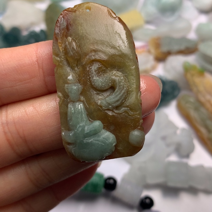 定制翡翠未镶嵌翡翠