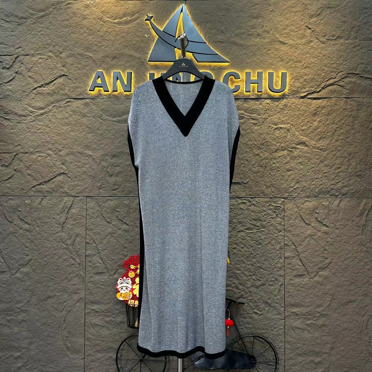 78  春季净版显瘦灰色休闲简约针织宽松连衣裙