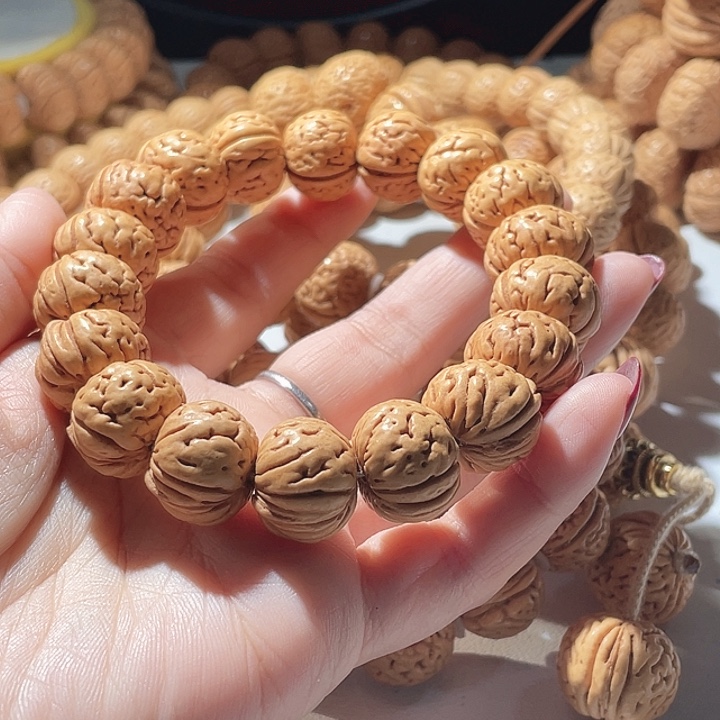 会***U吊坠桃核桃核手串树王48