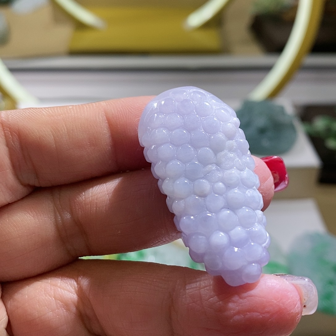 【闪购商品】翡翠颈饰未镶嵌葡萄