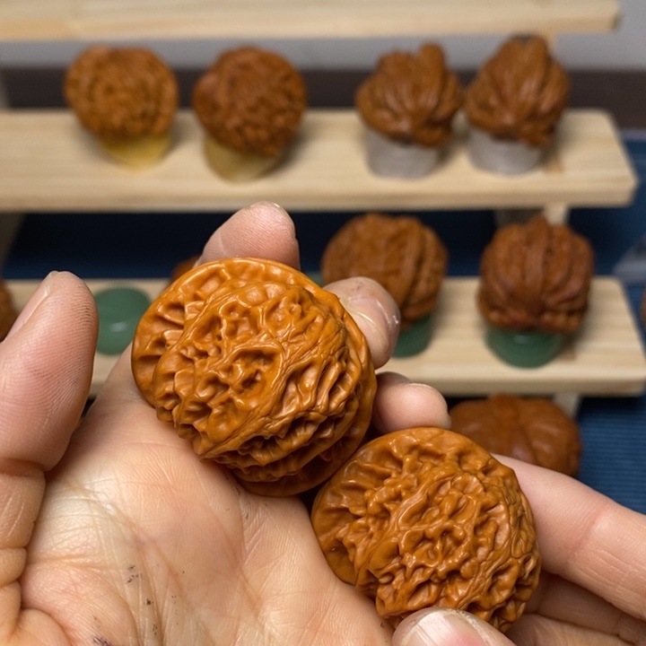 哈****把件文玩核桃宫灯