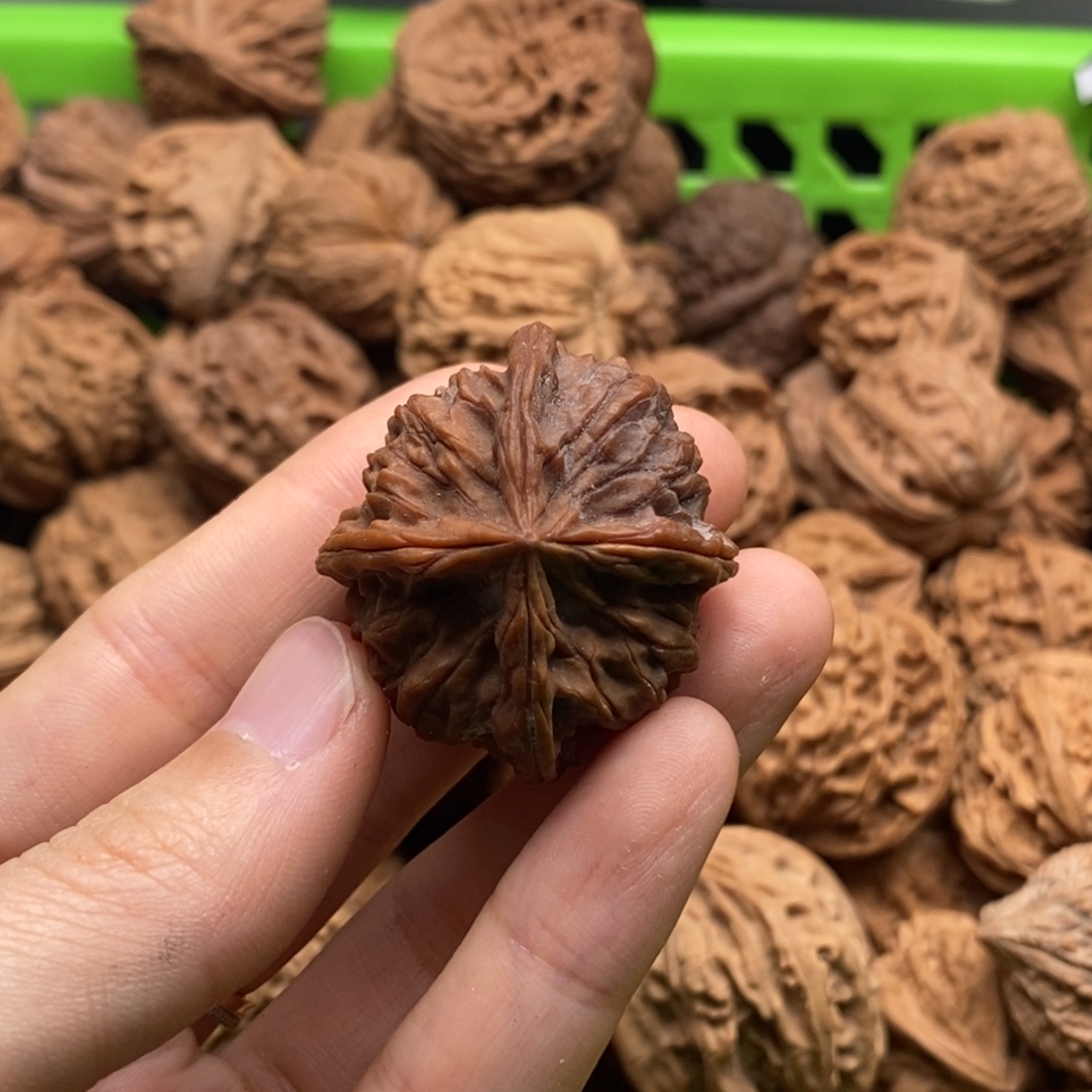 岁***静文玩核桃吊坠定制商品不退不换