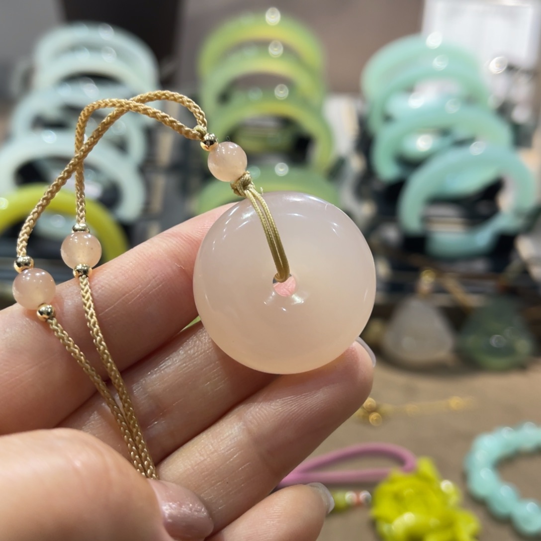 岫玉手镯未镶嵌手镯