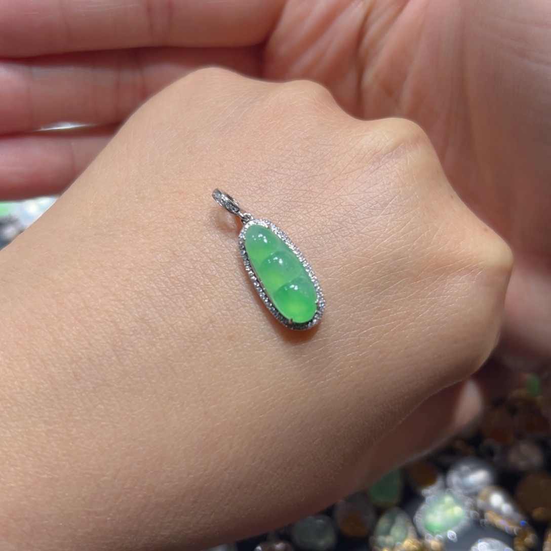 翡翠颈饰18K金镶嵌莉**✨吊坠