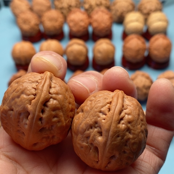 文玩核桃把件精品文玩手捻元