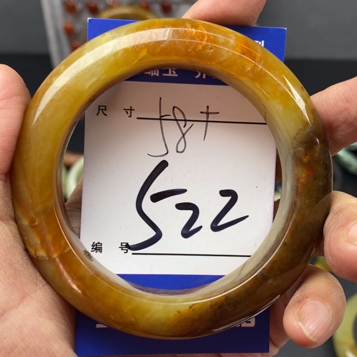 蛇纹石玉手镯未镶嵌样*