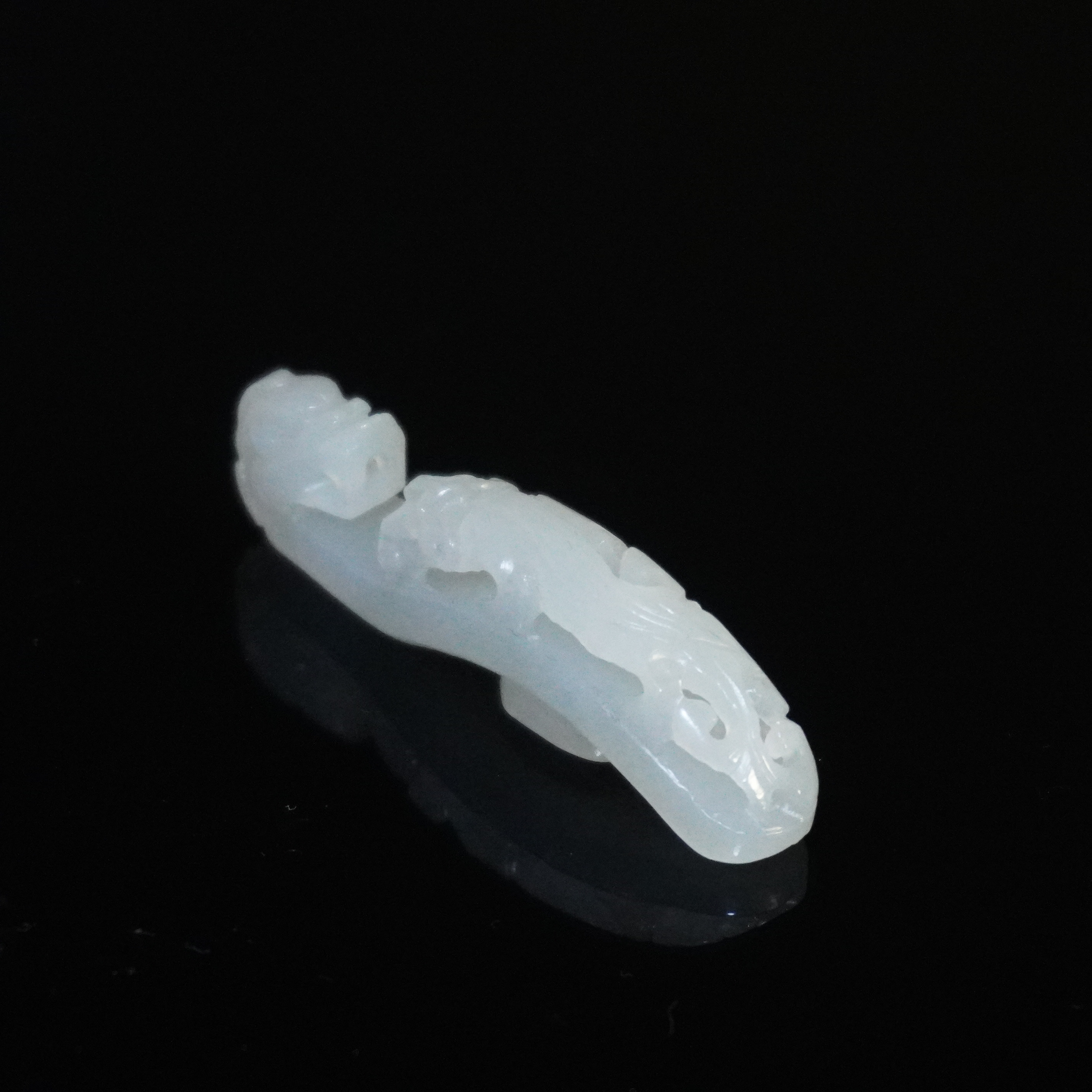 清晚期和田玉龙首带钩/HY034908/金玉良缘/槐荫山房