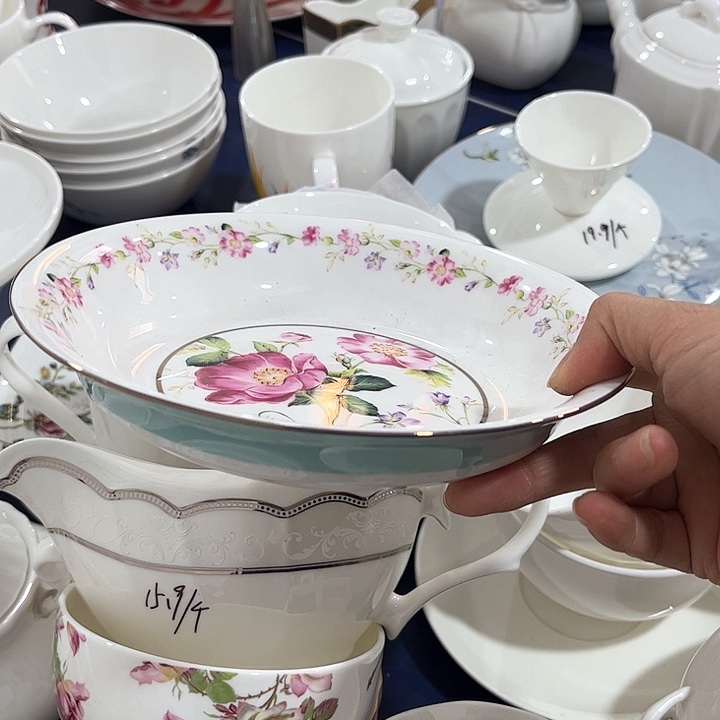 碗微瑕骨瓷盘7寸浪漫庄园两只装