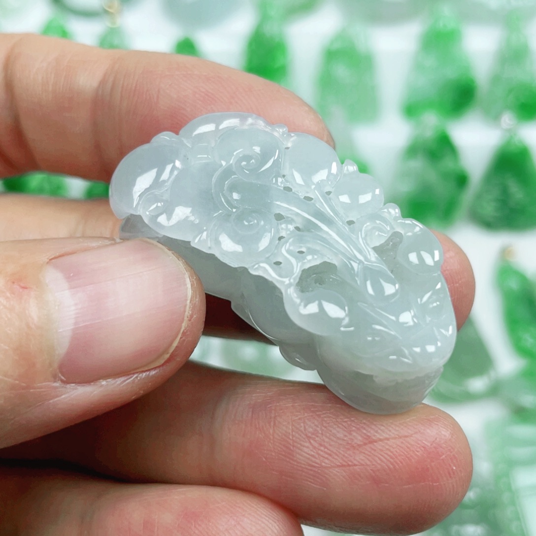 翡翠吊坠(不含链)未镶嵌