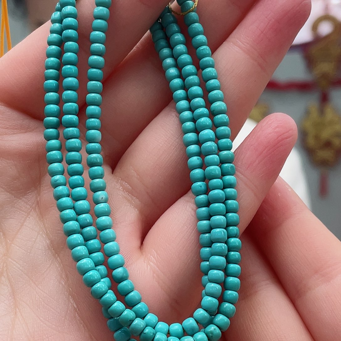 绿松石颈饰未镶嵌