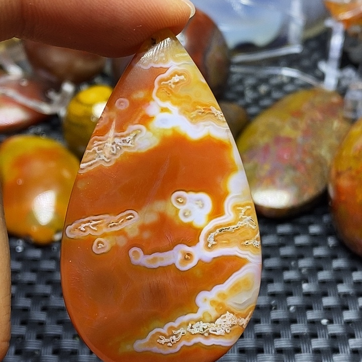 用***3玛瑙/玉髓未镶嵌颈饰