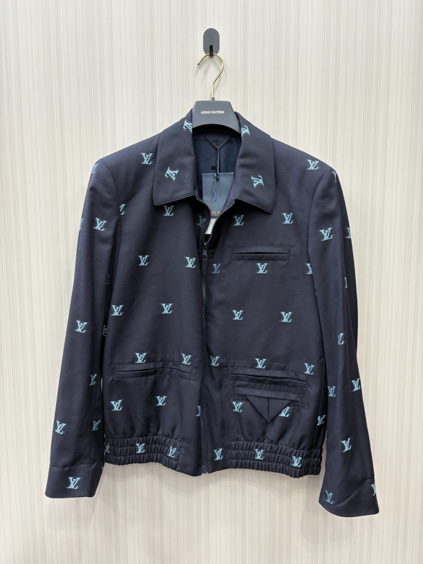 全新未使用 LouisVuitton/路易威登 Lv老花满印西装外套 10331