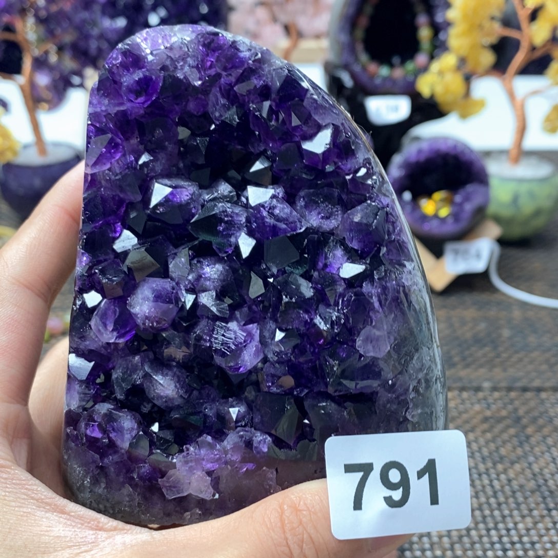 紫晶大型摆件（非配饰）未镶嵌